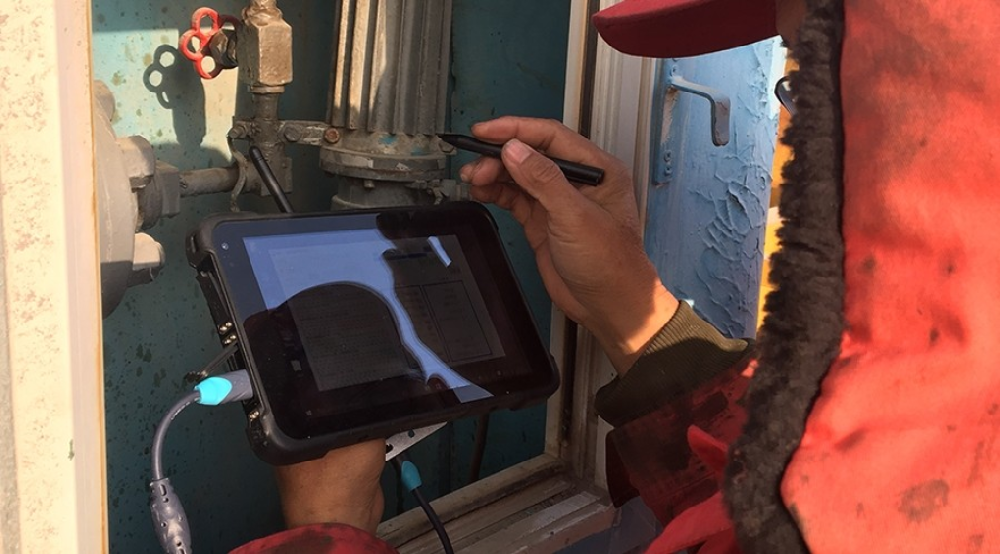 億道工業(yè)平板I86油田設(shè)備巡檢方案